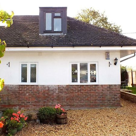 Shaftesbury Modern Annexe Apartment Екстериор снимка